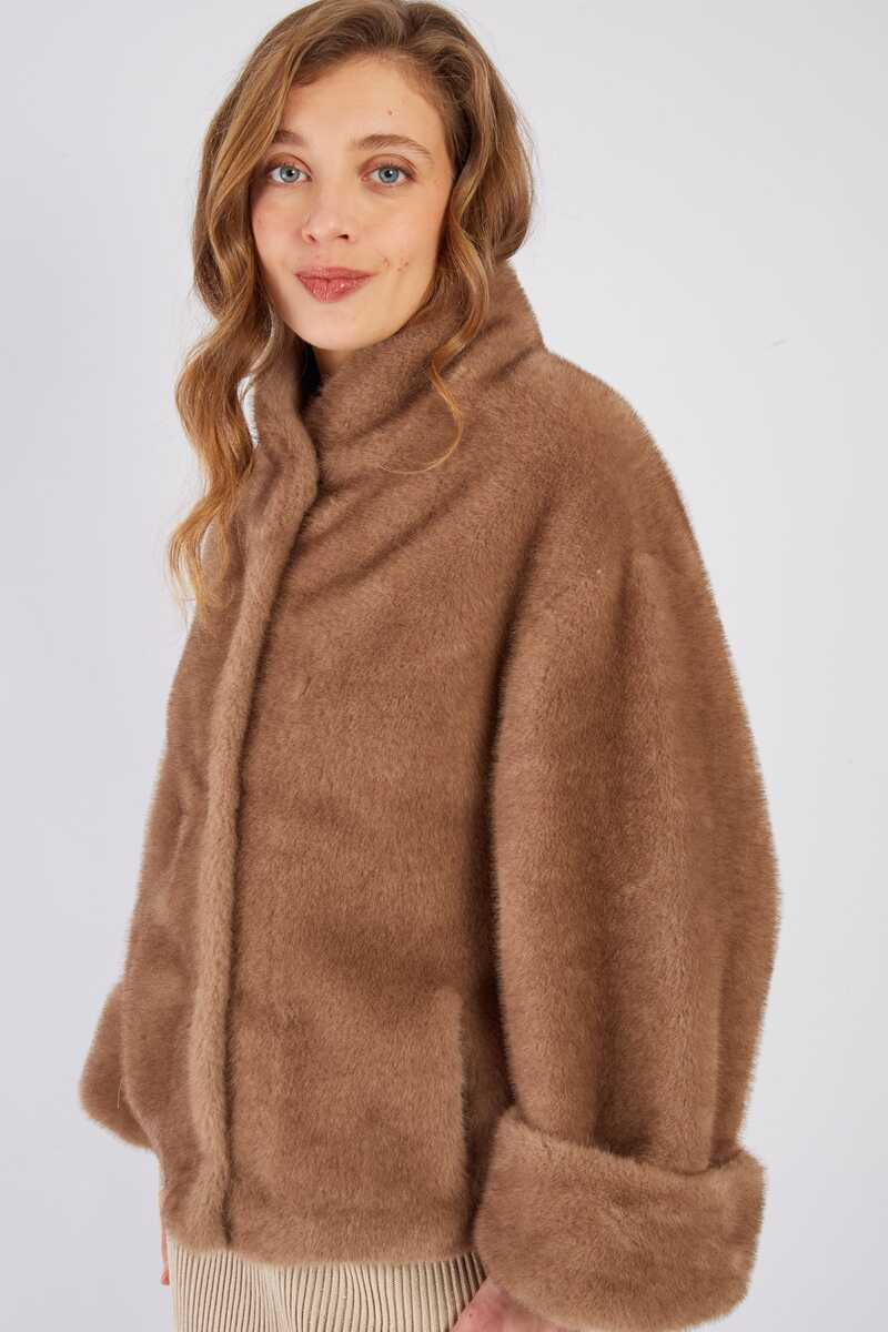 CHAQUETA CORTA RAPHIA COLOR MARRÓN 4